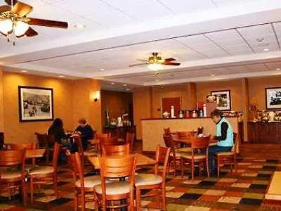 Hampton Hotel 3*