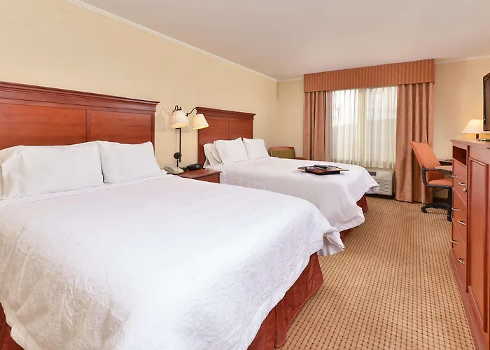 Hampton Hotel 3*